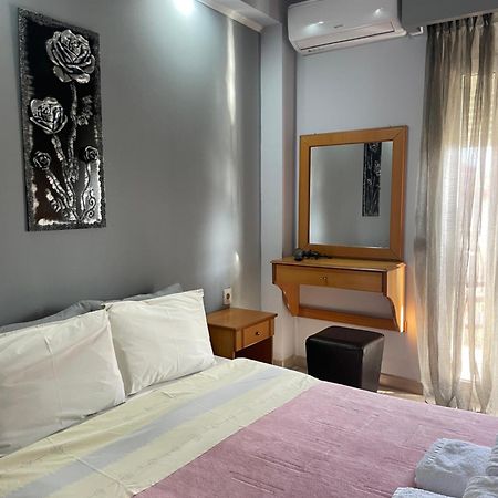 Voras Apartments Loutraki  Exterior photo